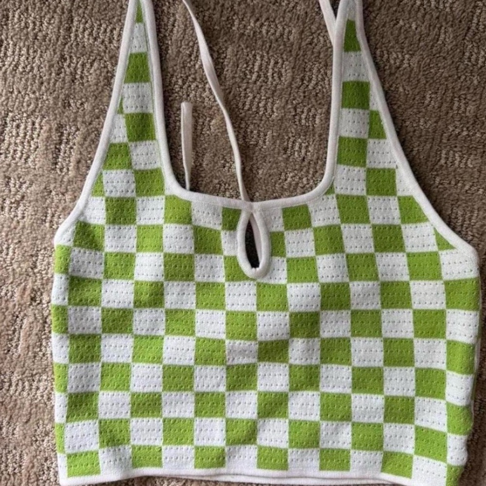 Green & White Checkered Knit Crop Top